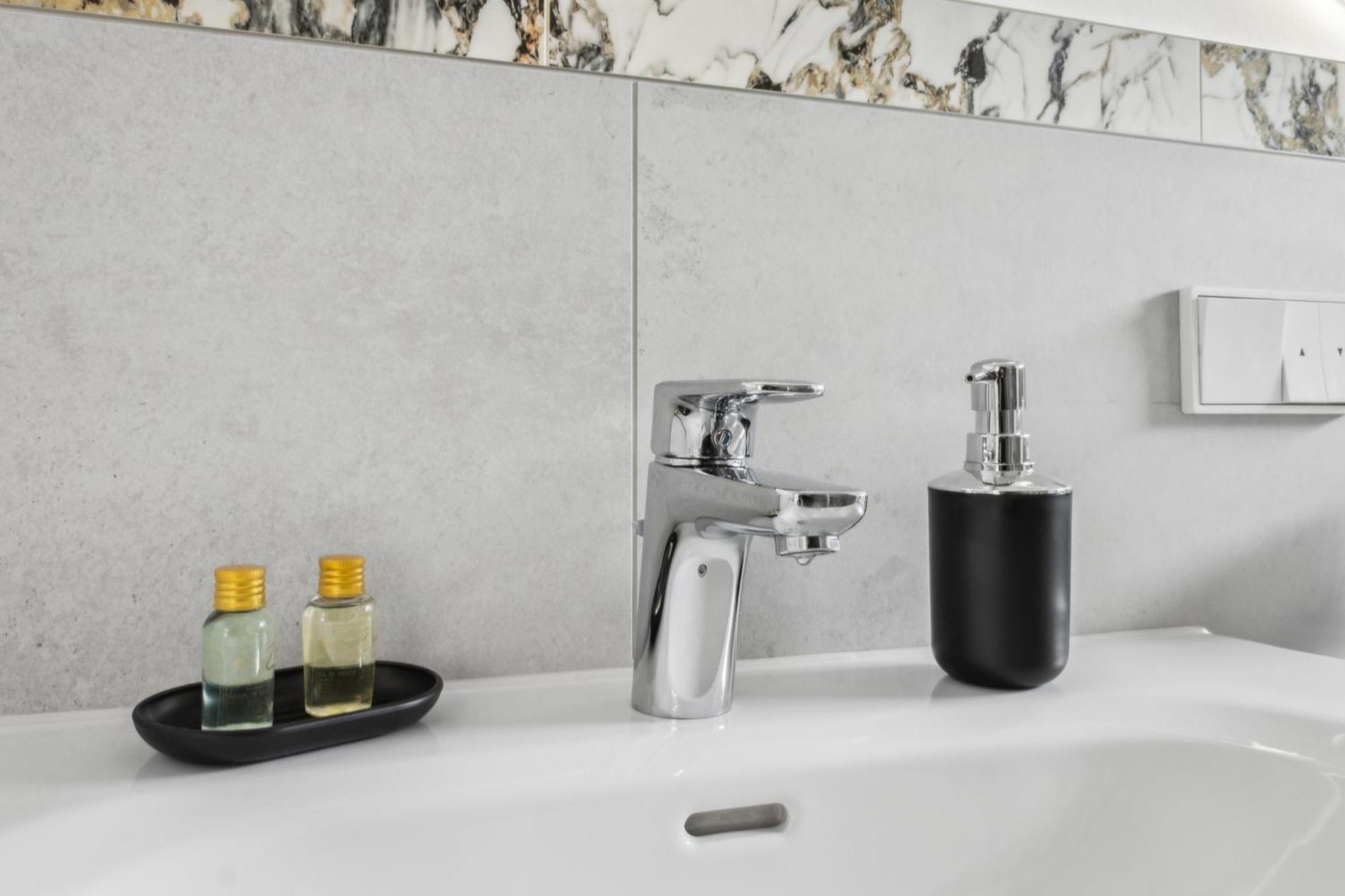 Suite4Me - Moderne Apartments I Kueche I Balkon I Waschmaschine Dietzenbach Εξωτερικό φωτογραφία